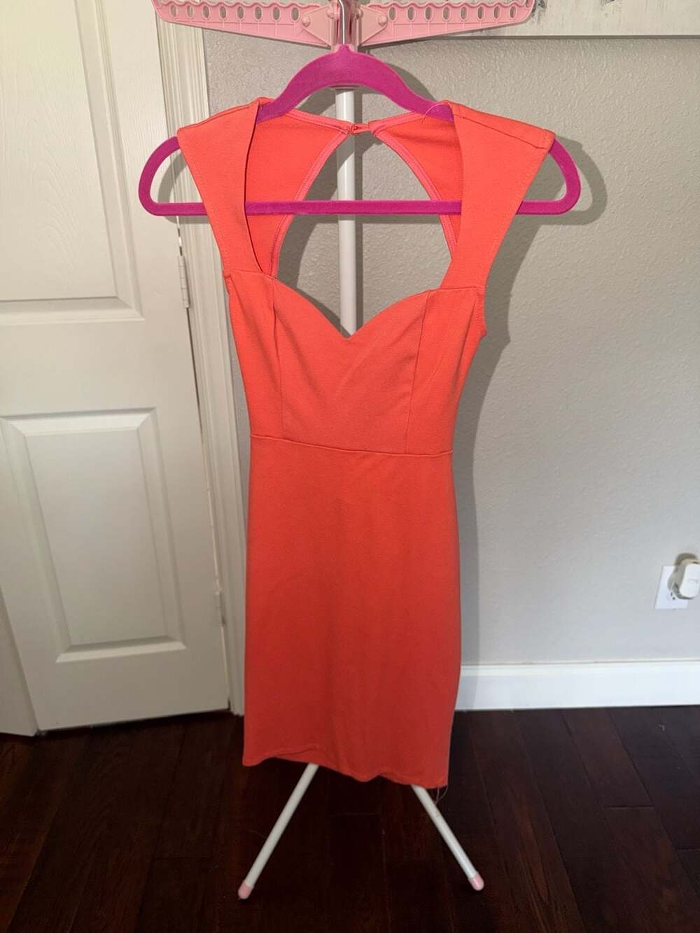 Super USA Coral Open Back Bodycon Dress